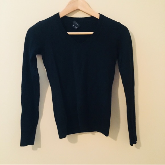 Theory | Mendola Noble Sweater - Picture 2 of 5